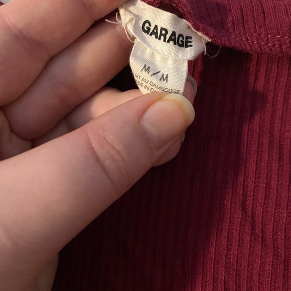 Crop top - Picture 2 of 2